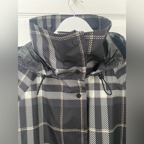 H&M Rain Coat - Picture 3 of 15